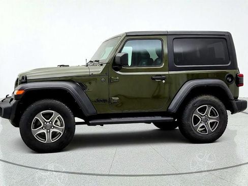 Used 2022 Jeep Wrangler Sport AWD/4WD image 8