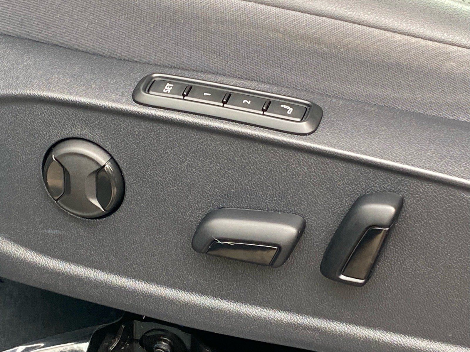 Certified 2023 Volkswagen ID.4 Pro S AWD/4WD image 13
