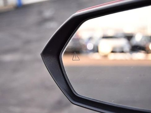 Used 2023 Hyundai Elantra SEL w/ Convenience Package image 9