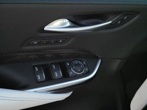 Certified 2025 Cadillac XT4 Sport image 19