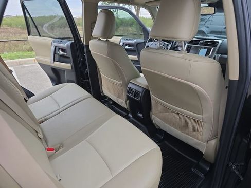 Certified 2022 Toyota 4Runner SR5 Premium image 11