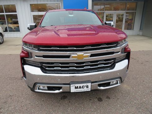 Used 2019 Chevrolet Silverado 1500 LTZ w/ LTZ Plus Package AWD/4WD image 17