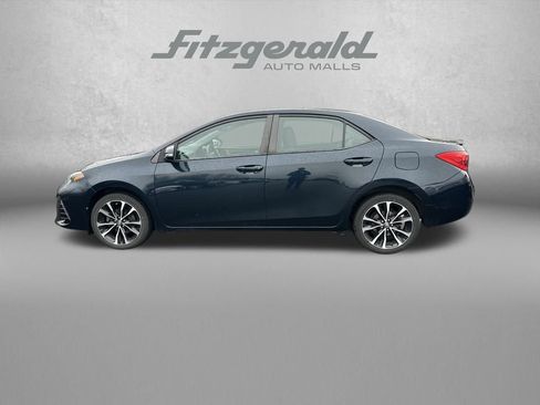 Used 2017 Toyota Corolla XSE image 4