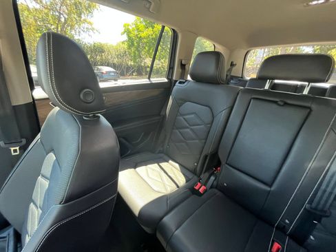 Used 2026 Volkswagen Atlas SE FWD image 38