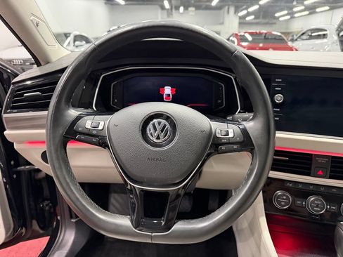 Used 2020 Volkswagen Jetta SEL FWD image 39
