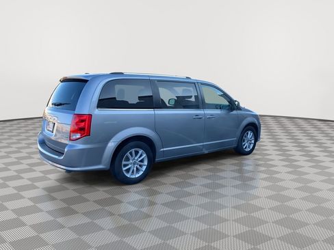 Used 2019 Dodge Grand Caravan SXT image 7