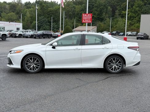 Certified 2023 Toyota Camry XLE w/ Cold Weather Package AWD/4WD image 2