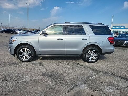 Used 2023 Ford Expedition Limited image 4