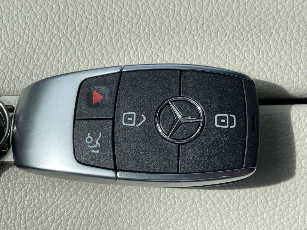 Used 2024 Mercedes-Benz GLA 250 4MATIC image 4