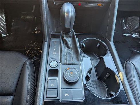 Used 2022 Volkswagen Atlas Cross Sport SE image 12