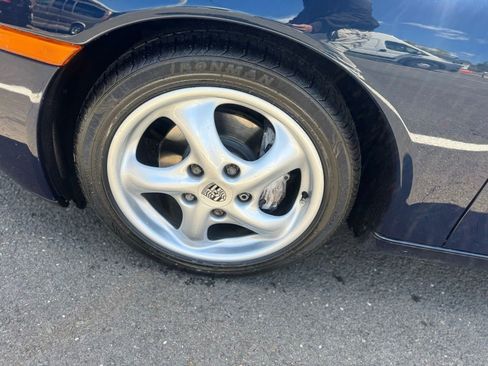 Used 1999 Porsche Boxster RWD image 18