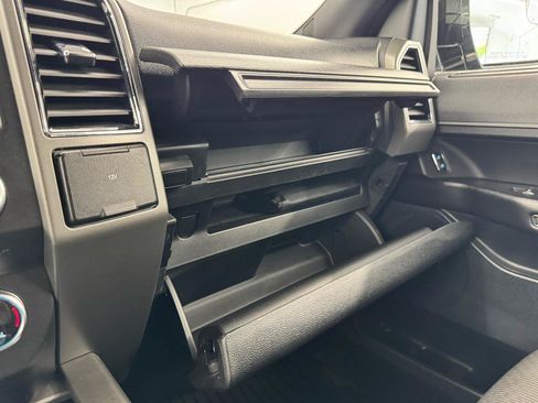 Used 2019 Ford Expedition Max XLT AWD/4WD image 29