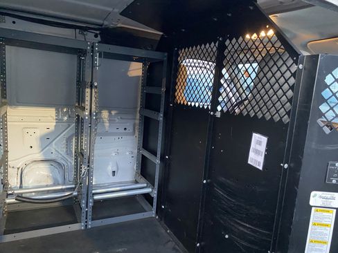 Used 2013 Ford E-150 and Econoline 150 w/ PWR Group image 21