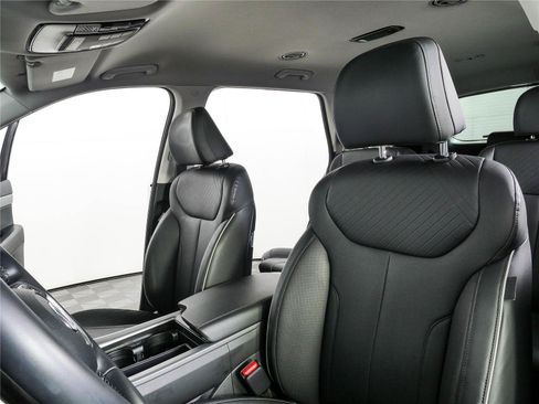 Used 2024 Hyundai Palisade SEL FWD image 7
