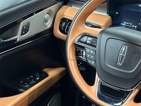 Used 2022 Lincoln Nautilus Black Label image 21