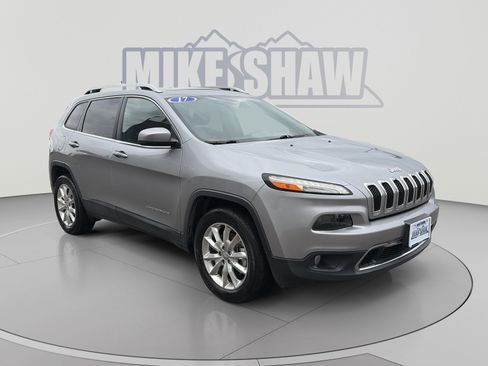 Used 2017 Jeep Cherokee Limited AWD/4WD image 3