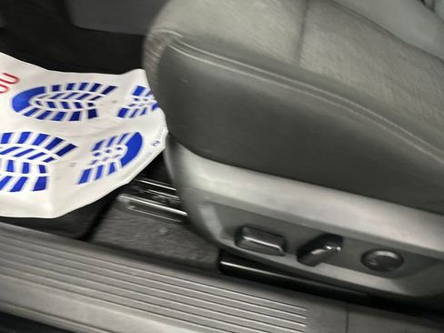 Used 2023 Nissan Rogue SV image 21