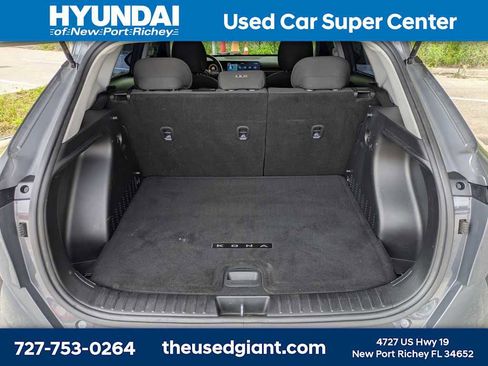 Used 2024 Hyundai Kona SE FWD image 12