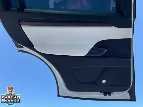 Used 2022 Tesla Model X AWD/4WD image 46