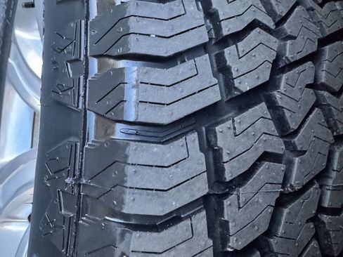 Used 2015 RAM 1500 Sport w/ Convenience Group image 18