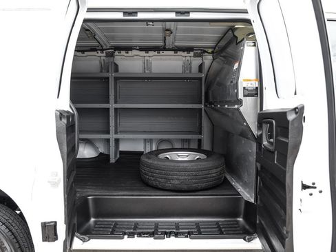 Used 2019 Chevrolet Express 2500 w/ Driver Convenience Package RWD image 32