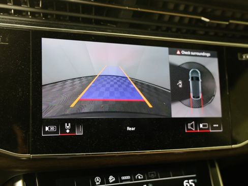 Used 2024 Audi Q8 Premium Plus w/ Premium Plus Package image 5