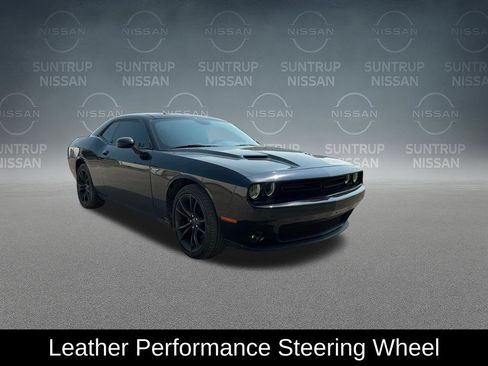 Used 2016 Dodge Challenger SXT w/ Blacktop Package RWD image 9