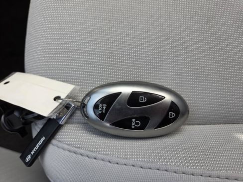 Used 2024 Hyundai Kona SE AWD/4WD image 28