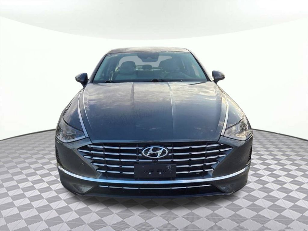 Used 2022 Hyundai Sonata Limited FWD image 3