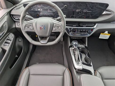 New 2026 Buick Envista Avenir image 9