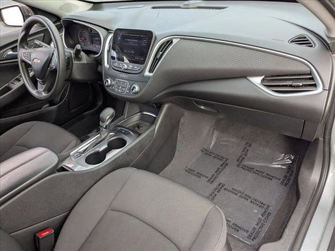Used 2023 Chevrolet Malibu LT image 19