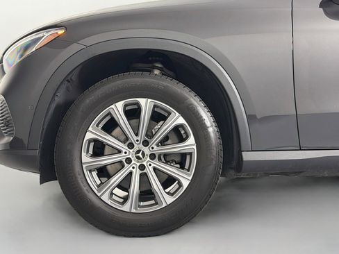 Used 2024 Mercedes-Benz GLC 300 image 9