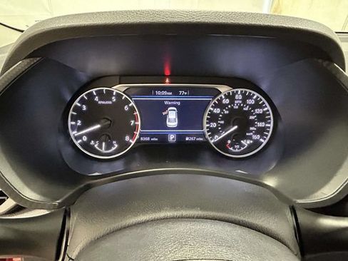 Used 2024 Nissan Sentra SR w/ SR Premium Package FWD image 23