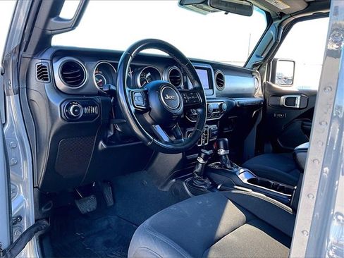 Used 2022 Jeep Wrangler Unlimited Willys image 8