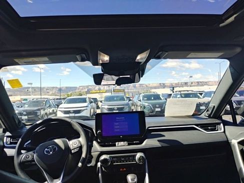 Used 2023 Toyota RAV4 XSE AWD/4WD image 14