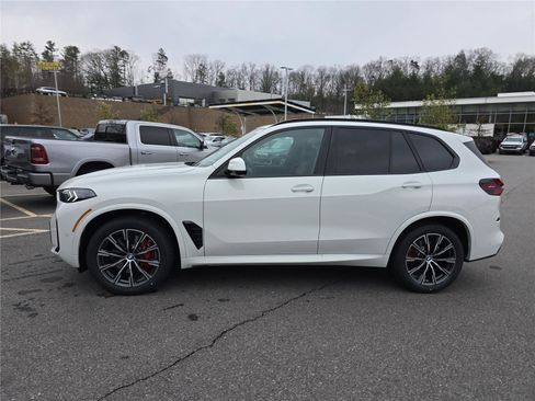 New 2026 BMW X5 xDrive40i w/ M Sport Package image 7