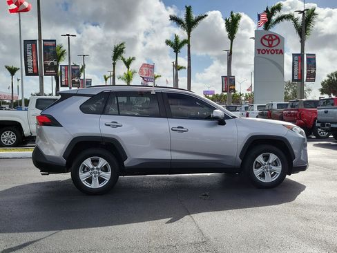 Used 2019 Toyota RAV4 XLE image 13