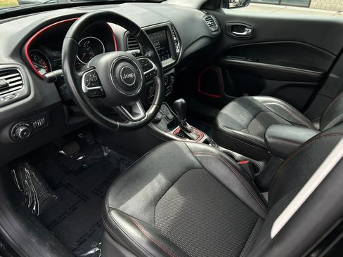 Used 2021 Jeep Compass Trailhawk w/ Convenience Group AWD/4WD image 4