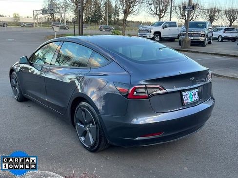 Used 2023 Tesla Model 3 Standard Range image 5