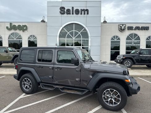 Used 2024 Jeep Wrangler Unlimited Sport AWD/4WD image 1
