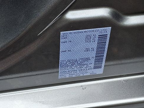 Certified 2024 Nissan Altima 2.5 SR w/ SR Premium Package FWD image 28
