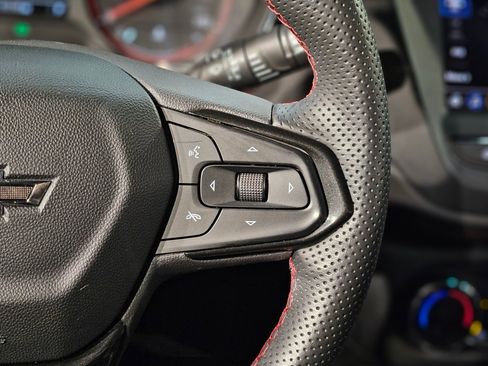 Used 2023 Chevrolet TrailBlazer RS image 27