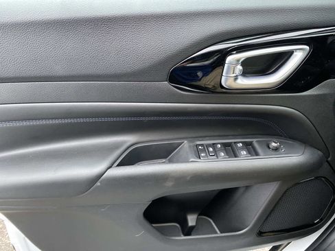 New 2026 Jeep Compass Limited image 15