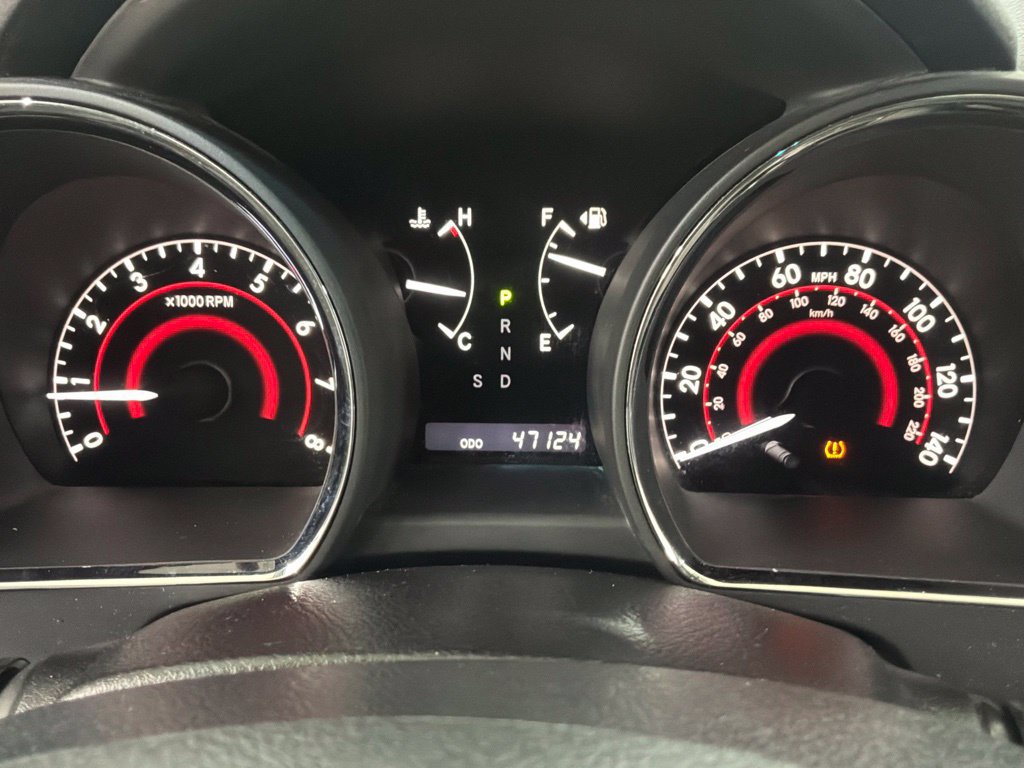 Used 2013 Toyota Highlander FWD w/ Cold Weather Pkg image 10