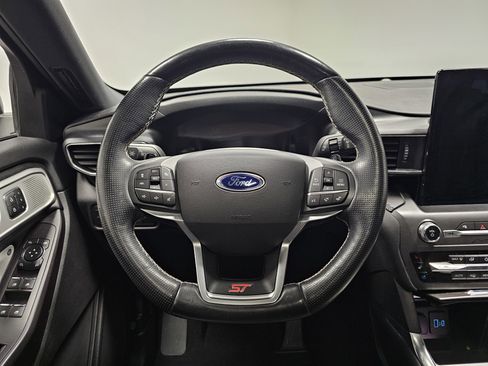 Used 2020 Ford Explorer ST image 21
