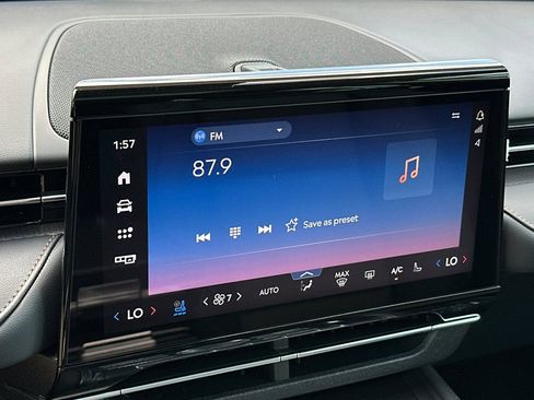 New 2026 Lincoln Nautilus Premier w/ Equipment Group 102A AWD/4WD image 17