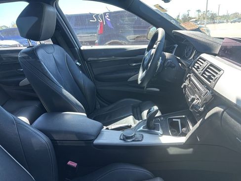 Used 2018 BMW 330i Sedan w/ M Sport Package image 11