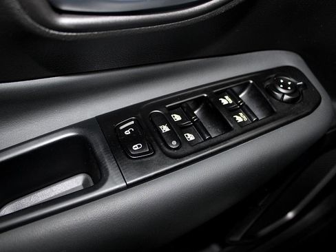 Used 2022 Jeep Renegade Latitude w/ Convenience Group image 13