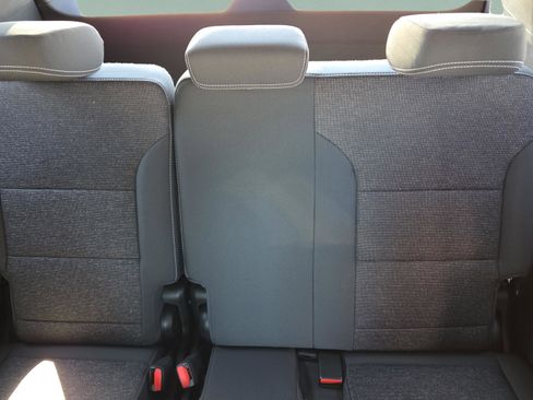 New 2026 Chevrolet Traverse LT w/ Midnight/Sport Edition image 13