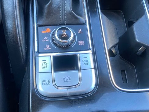 Used 2020 Kia Telluride LX AWD/4WD image 30